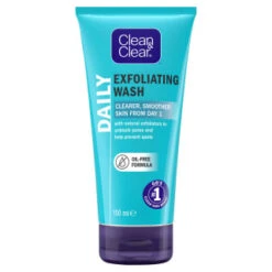 B&M Clean & Clear Exfoliating Daily Wash 150ml